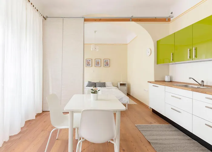 Apartment By The Walnut Tree Ljubljana