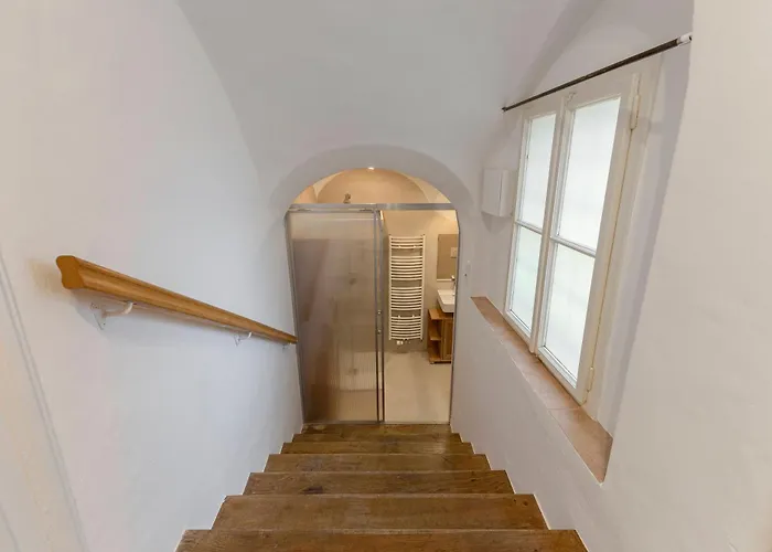 Apartment By The Walnut Tree *